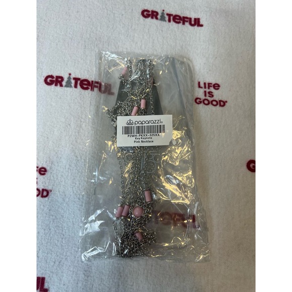 NWT Paparazzi Key Keynote Pink and silver Necklace - Picture 1 of 5